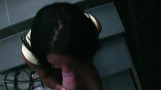 种子电影长春少妇，他老公在旁边打呼噜，不敢出声
